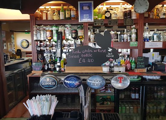 united-kingdom/kincardineshire/bar/the-paddock-bar