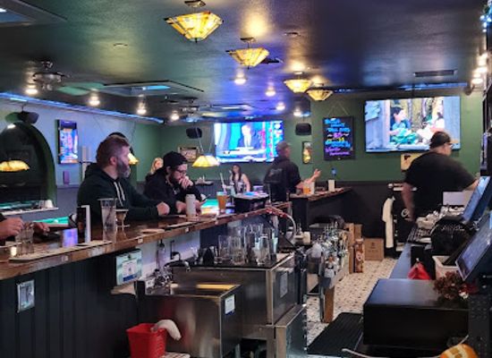 washington/whidbey-island/bar/cole-s-tavern