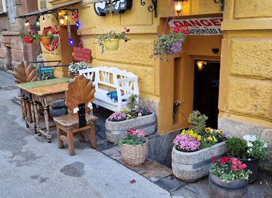 croatia/medvednica-mountain/bar/mojo-bar-wine-rakija-co
