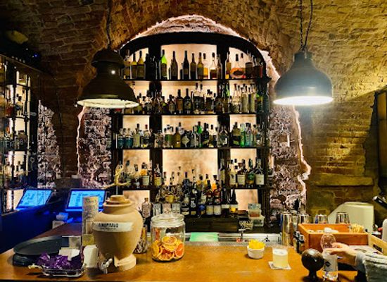 italy/lucca/bar/magellano