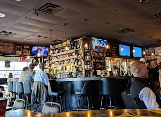 alabama/cahaba-valley/bar/black-market-bar-grill-280