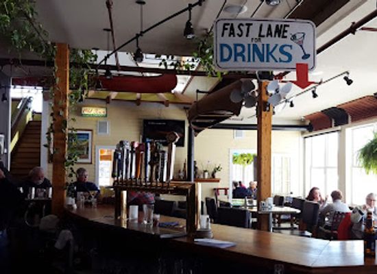 vermont/brattleboro/bar/the-marina