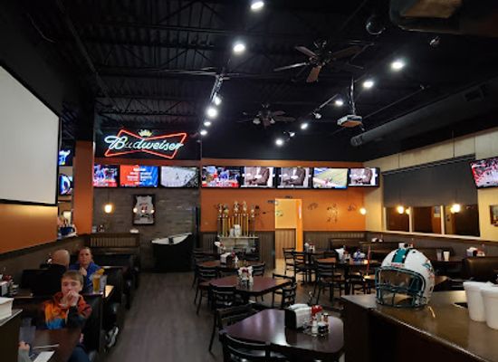 kentucky/knobs-region/bar/half-time-s-sports-bar-grill