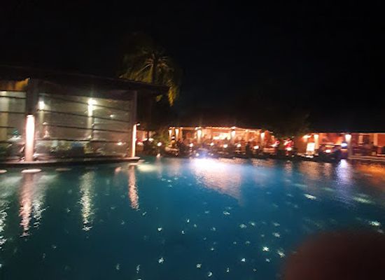 maldives/male-atoll/bar/waves-bar