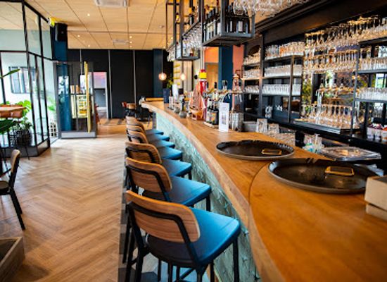 netherlands/volendam/bar/restaurant-pieterman
