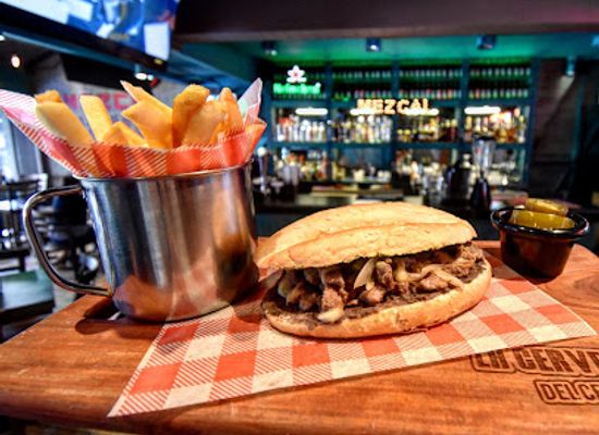 mexico/trans-mexican-volcanic-belt/bar/la-cerveceria