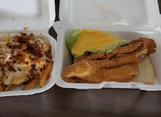 mississippi/the-flatwoods/bar/fish-shack