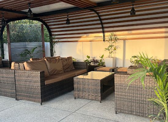 pakistan/islamabad/bar/cc-lounge