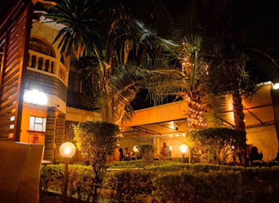 kenya/aberdare-range/bar/stutt-garden-lounge