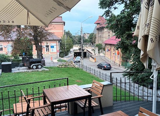 romania/neamt/bar/la-curtea-domneasca