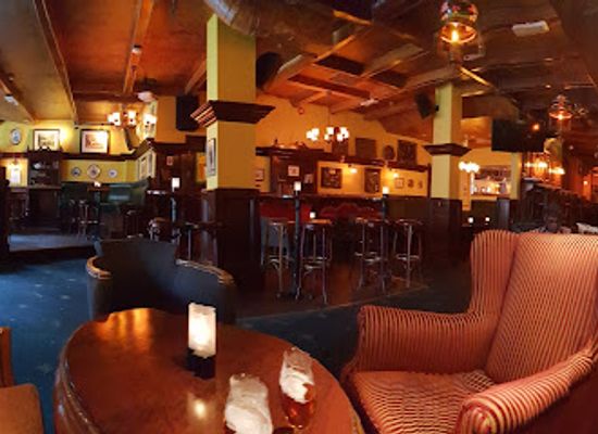 norway/oslo/sentrum/bar/sir-winston-s-public-house