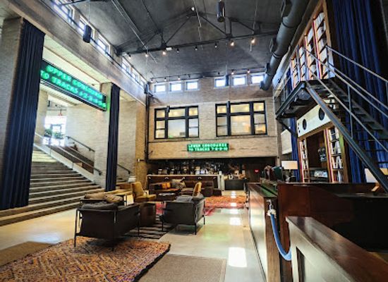 tennessee/memphis/south-main-arts-district/bar/eight-sand