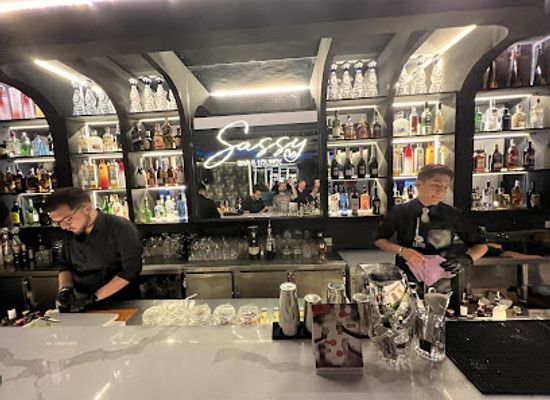 peru/cusco/sacsayhuaman/bar/sassy-bar-lounge