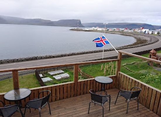 iceland/dynjandi-waterfall/bar/stukuhusio