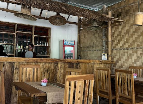 indonesia/komodo-national-park/bar/conflict-zone-bar-resto