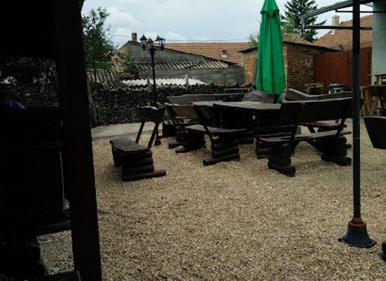 hungary/mecsek-mountains/bar/pokol-pub-sorozo
