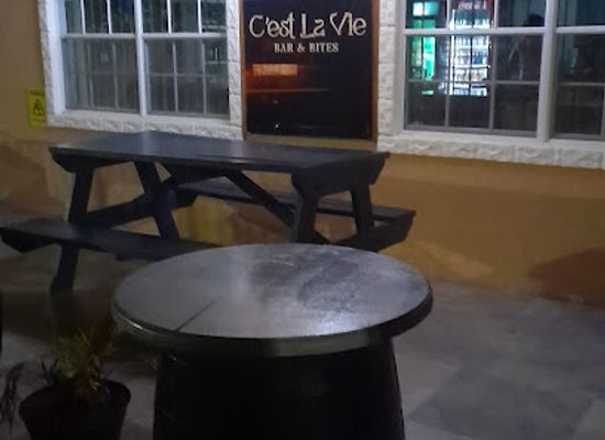 saint-lucia/vieux-fort-quarter/bar/c-est-la-vie-bar