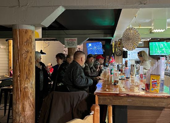 oregon/jefferson-county/bar/bunker-bar