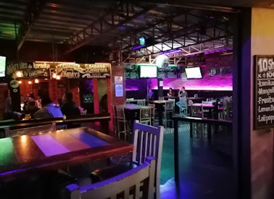 mexico/cabo-san-lucas/bar/dos-jimmys-signature-bar