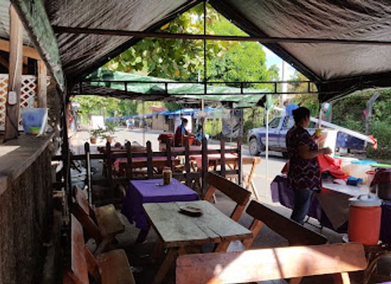 el-salvador/chalchuapa/bar/yuqueria-jade