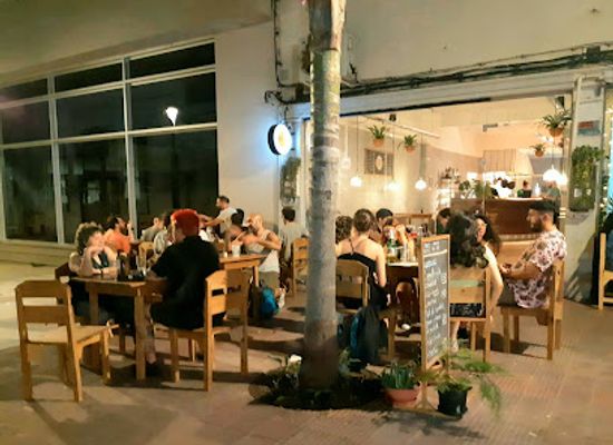 uruguay/metropolitan-area/bar/poolish-resto-bar