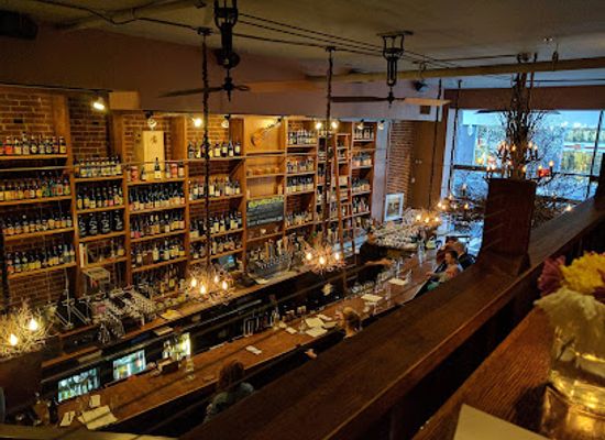 missouri/st-louis/bar/bridge-tap-house-wine-bar