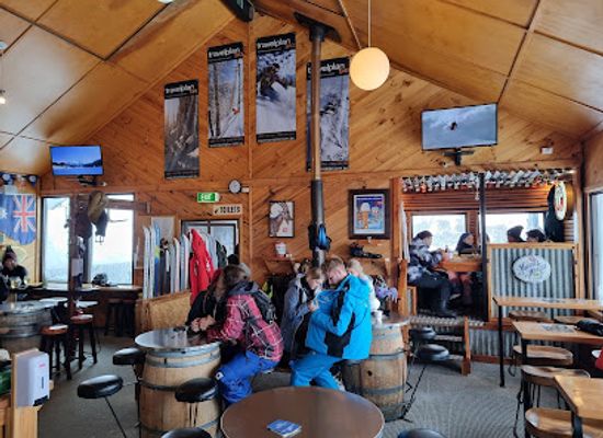 australia/snowy-mountains/bar/black-sallees