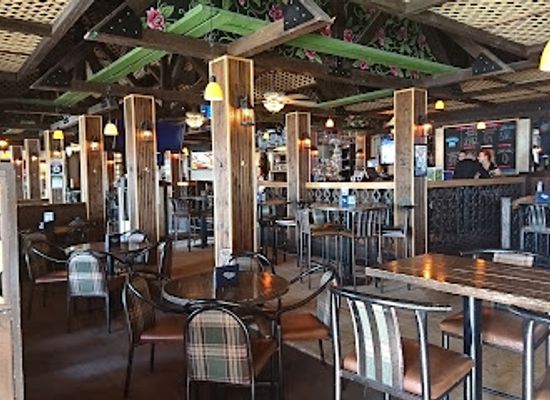 canada/prairies/bar/tavern-united-fort-garry