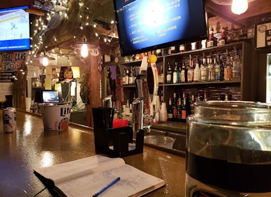 north-carolina/piedmont-triad/bar/the-deck