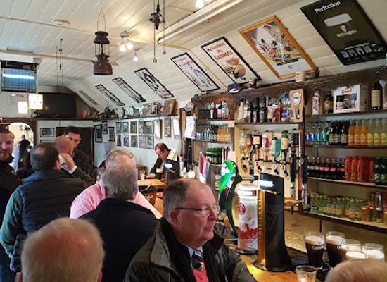 ireland/wicklow-mountains/bar/fenton-s-imaal-bar-lounge-glen-of-imaal-bar