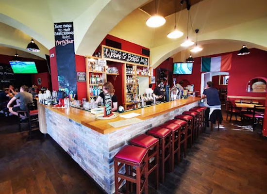 czechia/eagle-mountains/bar/becketts-irish-pub-and-restaurant