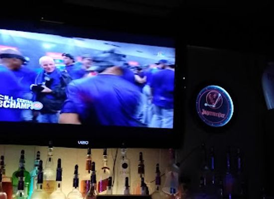 indiana/the-lakes-region/bar/he-ain-t-here-lounge