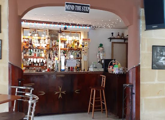 malta/qawra/bar/tourist-bar