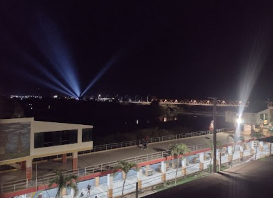 peru/tumbes/bar/rain-lounge-bar