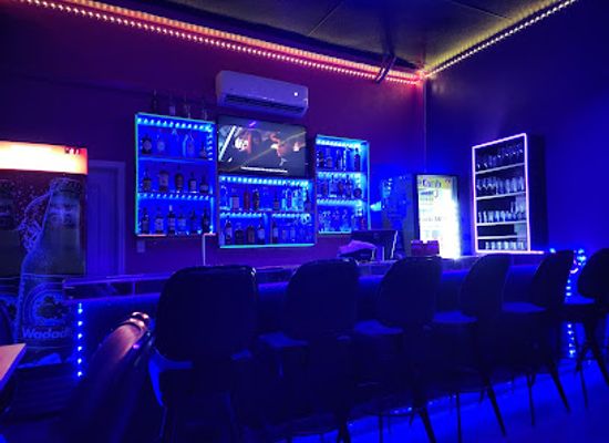 antigua-and-barbuda/indian-town-point/bar/man-cave-bar-restaurant