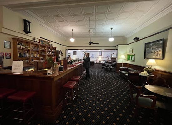 australia/riverina/bar/riverine-club