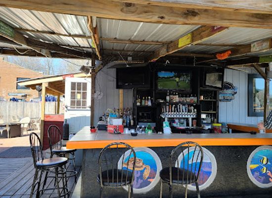 new-hampshire/strafford-county/bar/castaways-boathouse