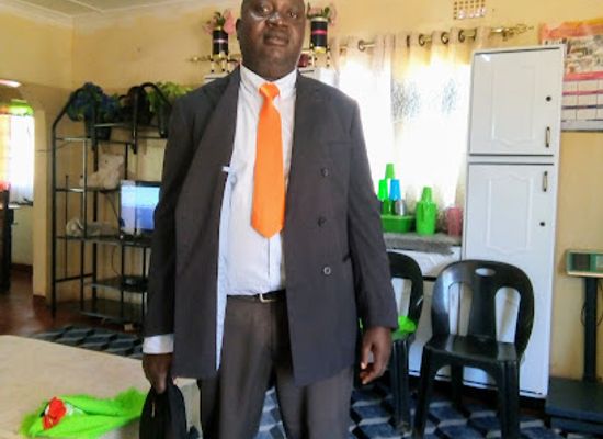 zambia/south-luangwa-national-park/bar/wardens
