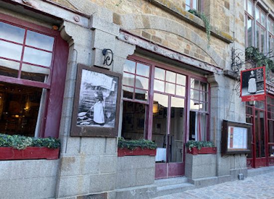 france/mont-saint-michel/bar/hotel-la-mere-poulard