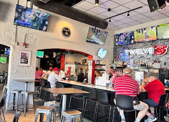 alabama/lake-tuscaloosa/bar/twelve25-sports-bar