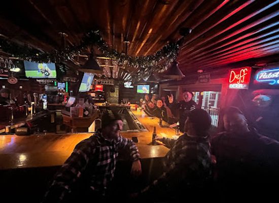 wisconsin/eastern-ridges-and-lowlands/bar/lumpy-s-bar-grill