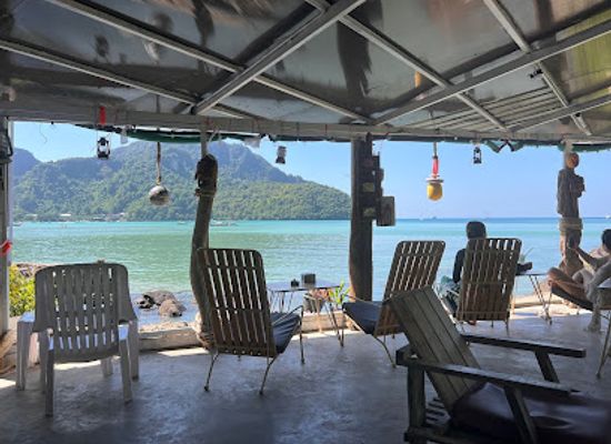 thailand/phi-pan-nam-range/bar/chang-bar-restaurant