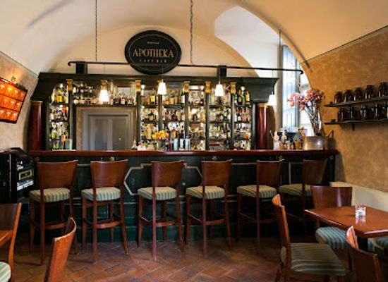 czechia/cesky-krumlov/bar/apotheka-cafe-bar