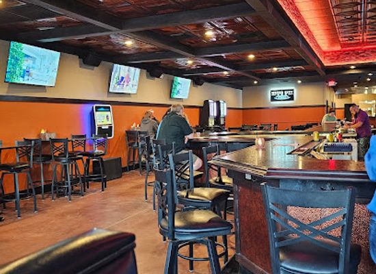 wisconsin/oshkosh/bar/water-city-pub