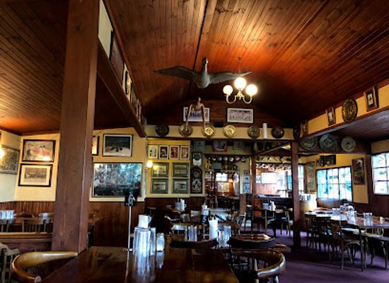 australia/high-country/bar/the-pig-whistle-tavern-main-ridge
