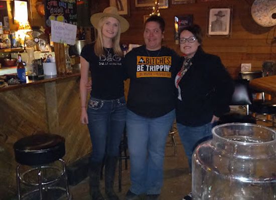 texas/llano-estacado/bar/papa-joe-s-texas-saloon