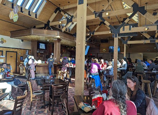 montana/big-sky-resort/bar/montana-jack