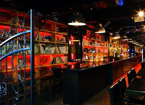 new-zealand/wellington/te-aro/bar/vinyl-bar