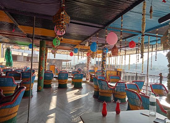 india/pushkar/bar/om-baba-roof-top-restaurant