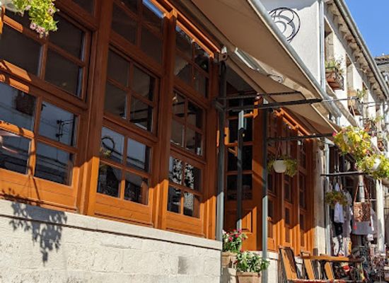 albania/gjirokaster-region/bar/old-town-13